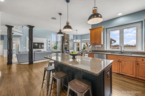 Tiny photo for 647 Bennett Drive, North Aurora, IL 60542 (MLS # 12600392)