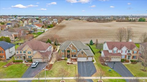 Tiny photo for 647 Bennett Drive, North Aurora, IL 60542 (MLS # 12600392)