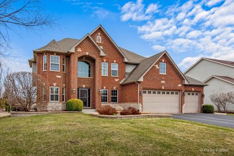 Tiny photo for 647 Bennett Drive, North Aurora, IL 60542 (MLS # 12600392)