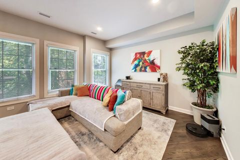 Tiny photo for 2938 N Damen Avenue #2, Chicago, IL 60618 (MLS # 12678057)