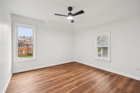 Tiny photo for 1306 Parmele Street, Rockford, IL 61104 (MLS # 12609535)