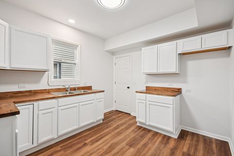 Tiny photo for 1306 Parmele Street, Rockford, IL 61104 (MLS # 12609535)