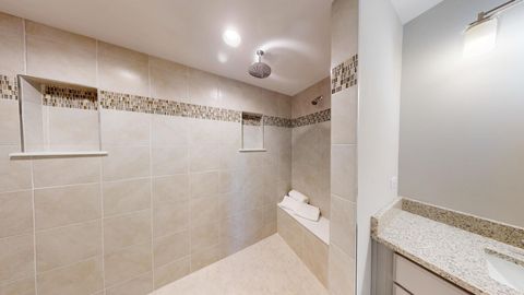 Tiny photo for 5270 Greenshire Circle, Lake In The Hills, IL 60156 (MLS # 12631443)