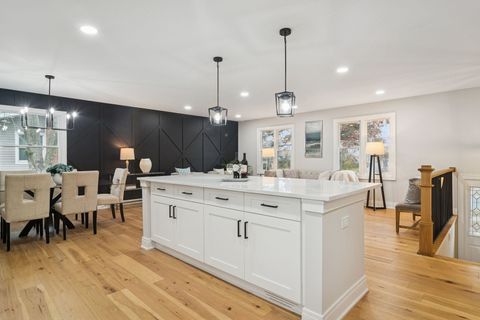 Tiny photo for 1420 Hassell Road, Hoffman Estates, IL 60169 (MLS # 12535042)