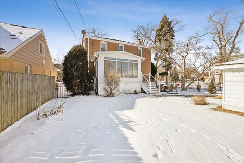 Tiny photo for 3601 McCormick Avenue, Brookfield, IL 60513 (MLS # 12560863)