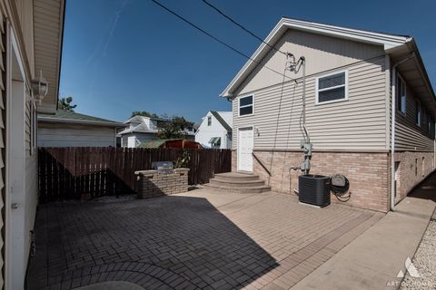 Tiny photo for 7319 W 58th Place, Summit, IL 60501 (MLS # 12477513)