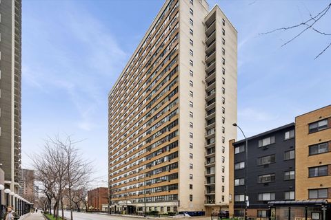 Photo of 6030 N Sheridan Road #1506, Chicago, IL 60660 (MLS # 12577315)