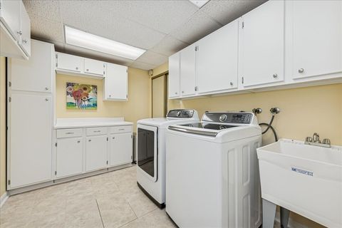Tiny photo for 450 Woodview Road, Lake Barrington, IL 60010 (MLS # 12500960)