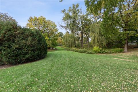 Tiny photo for 450 Woodview Road, Lake Barrington, IL 60010 (MLS # 12500960)