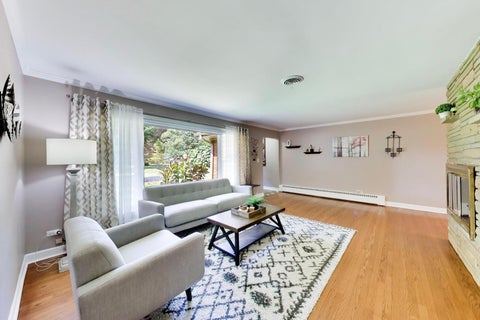 Tiny photo for 403 S We Go Trail, Mount Prospect, IL 60056 (MLS # 12762470)