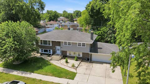 Tiny photo for 935 E 169th Street, South Holland, IL 60473 (MLS # 12733318)