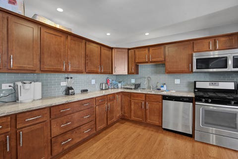 Tiny photo for 935 E 169th Street, South Holland, IL 60473 (MLS # 12733318)