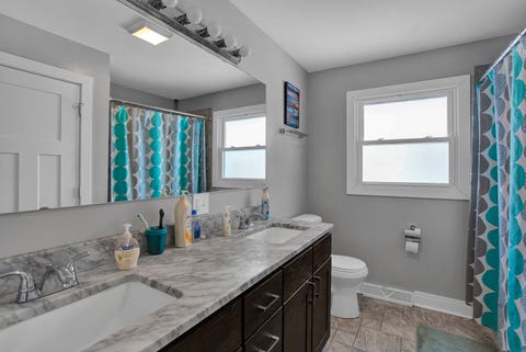 Tiny photo for 935 E 169th Street, South Holland, IL 60473 (MLS # 12733318)