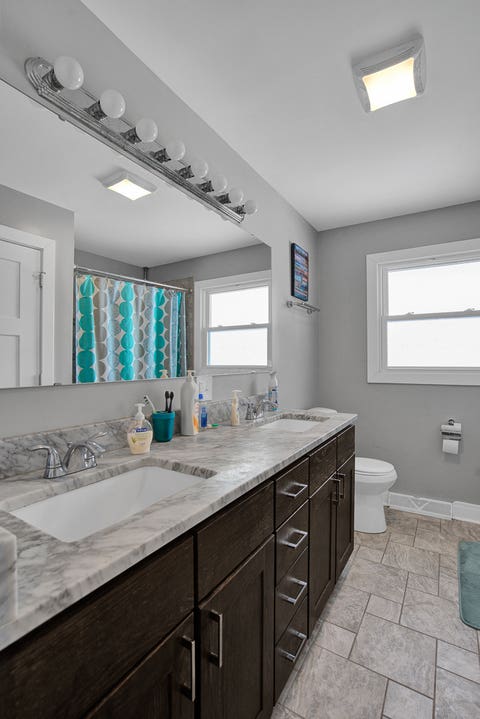 Tiny photo for 935 E 169th Street, South Holland, IL 60473 (MLS # 12733318)
