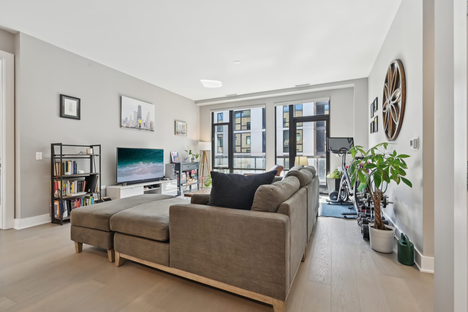 1701 W Webster Avenue 512