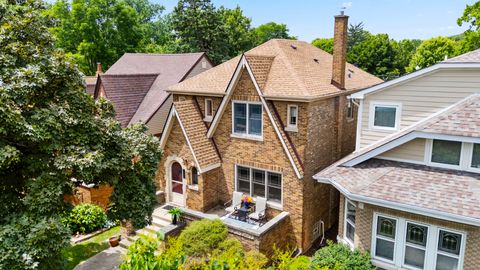 Tiny photo for 3640 Arthur Avenue, Brookfield, IL 60513 (MLS # 12689096)