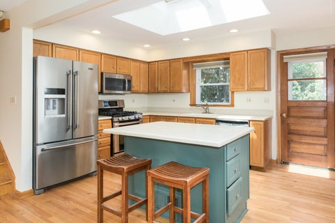 Tiny photo for 250 Shannon Court, Des Plaines, IL 60016 (MLS # 12742483)