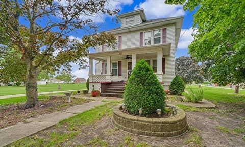 Tiny photo for 102 N Pine Street, Buckley, IL 60918 (MLS # 12709386)