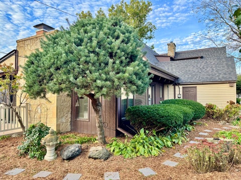 Tiny photo for 420 Mack Street, Joliet, IL 60435 (MLS # 12792099)