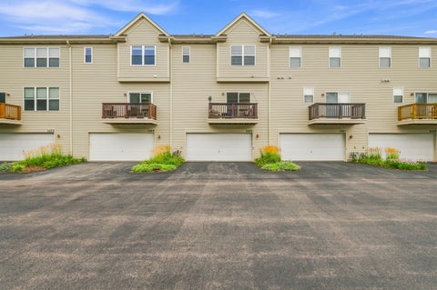 Tiny photo for 1165 Comiskey Avenue #1165, North Aurora, IL 60542 (MLS # 12744927)