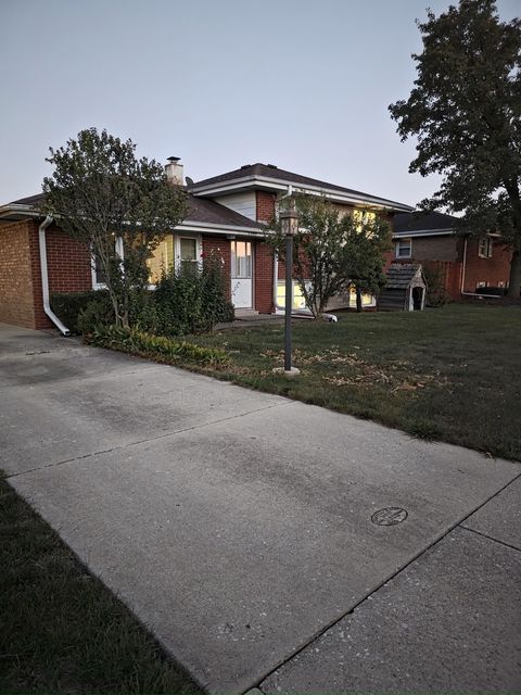 Tiny photo for 7749 Odell Avenue, Bridgeview, IL 60455 (MLS # 12550529)