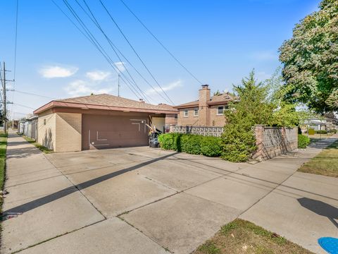 Tiny photo for 8255 W Agatite Avenue, Norridge, IL 60706 (MLS # 12490462)