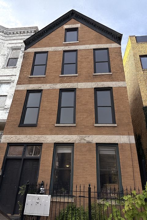 1426 W Walton Street Chicago IL 60642