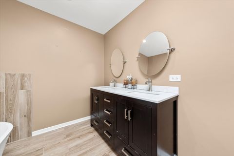 Tiny photo for 9120 S Keeler Avenue, Oak Lawn, IL 60453 (MLS # 12517826)