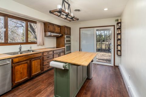 Tiny photo for 3105 W Striegel Road, Carbondale, IL 62901 (MLS # 12557787)