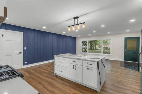 Tiny photo for 7979 Huntington Circle N, Hanover Park, IL 60133 (MLS # 12707803)