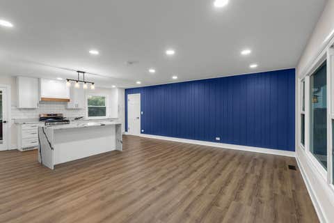 Tiny photo for 7979 Huntington Circle N, Hanover Park, IL 60133 (MLS # 12707803)