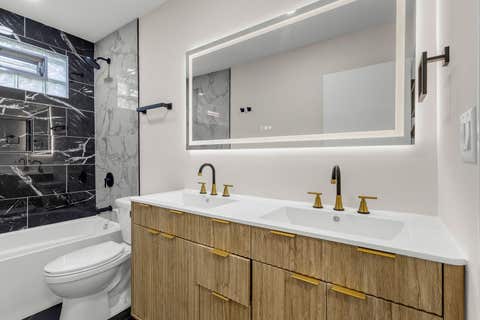 Tiny photo for 7979 Huntington Circle N, Hanover Park, IL 60133 (MLS # 12707803)