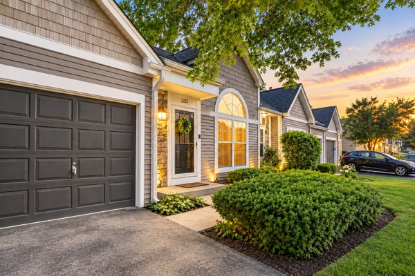 2223 TETON PKWY, ALGONQUIN, IL 60102 - Image f7e8a7da9116876b7591b7fa734c00a9/220036753