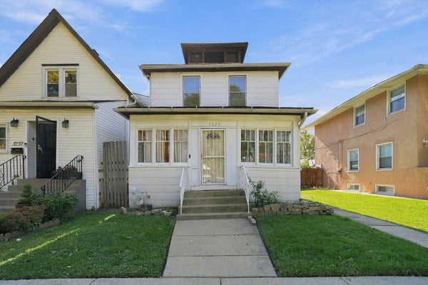 3239 W 63RD PL, CHICAGO, IL 60629 - Image f7ea0eea5111cf2338a9fd799ef3ea86/2684852142
