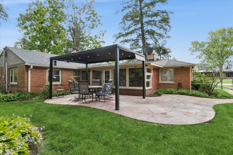 Tiny photo for 2392 MANOR Lane, Park Ridge, IL 60068 (MLS # 12759391)