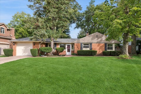 Photo of 2392 MANOR Lane, Park Ridge, IL 60068 (MLS # 12759391)