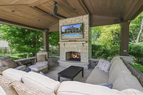 Tiny photo for 3016 Seiler Drive, Naperville, IL 60565 (MLS # 12739334)