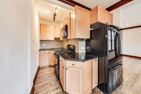 Tiny photo for 1103 Holley Court #207, Oak Park, IL 60301 (MLS # 12487108)