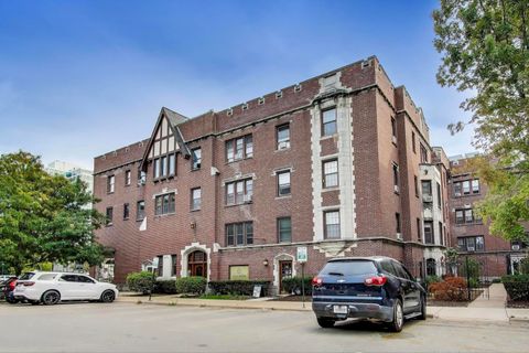 Photo of 1103 Holley Court #207, Oak Park, IL 60301 (MLS # 12487108)
