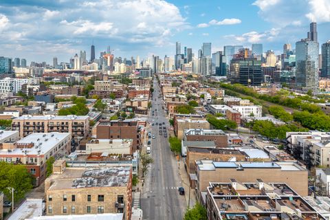 Tiny photo for 1345 W Grand Avenue #4N, Chicago, IL 60642 (MLS # 12641027)