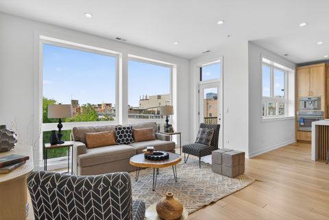 Tiny photo for 1345 W Grand Avenue #4N, Chicago, IL 60642 (MLS # 12641027)