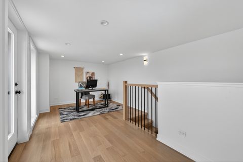 Tiny photo for 1345 W Grand Avenue #4N, Chicago, IL 60642 (MLS # 12641027)