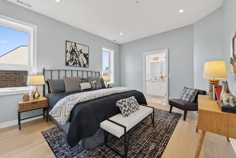Tiny photo for 1345 W Grand Avenue #4N, Chicago, IL 60642 (MLS # 12641027)