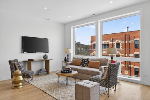 Tiny photo for 1345 W Grand Avenue #4N, Chicago, IL 60642 (MLS # 12641027)