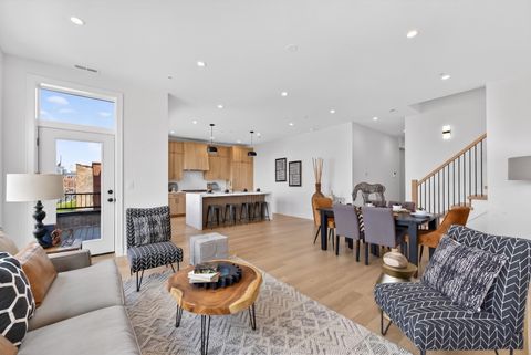 Tiny photo for 1345 W Grand Avenue #4N, Chicago, IL 60642 (MLS # 12641027)