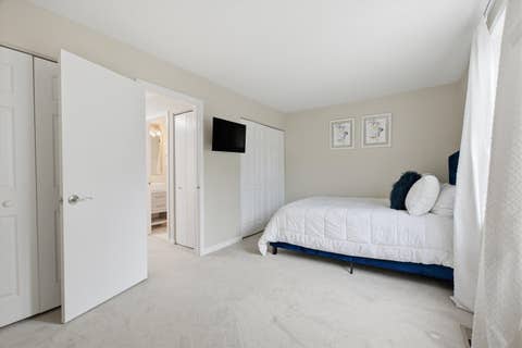 Tiny photo for 1437 S Plymouth Court #H, Chicago, IL 60605 (MLS # 12711361)