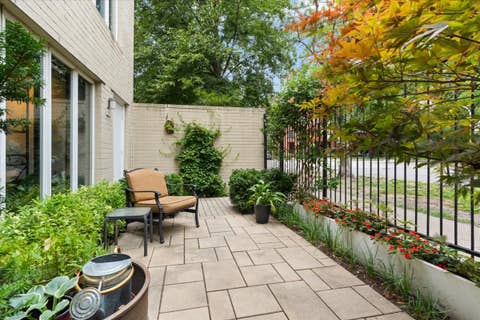 Tiny photo for 945 S PARK Terrace, Chicago, IL 60605 (MLS # 12697386)