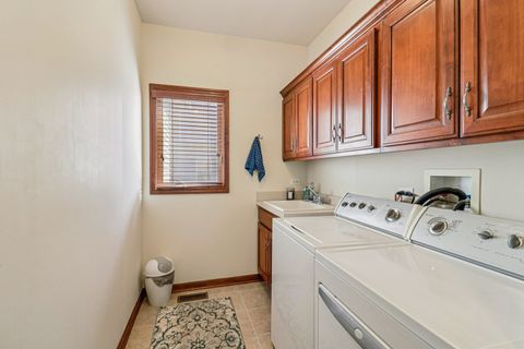 Tiny photo for 143 Pineridge Drive S, Oswego, IL 60543 (MLS # 12576567)