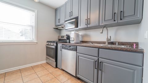 Tiny photo for 10719 S Avenue L, Chicago, IL 60617 (MLS # 12502476)