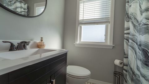 Tiny photo for 10719 S Avenue L, Chicago, IL 60617 (MLS # 12502476)